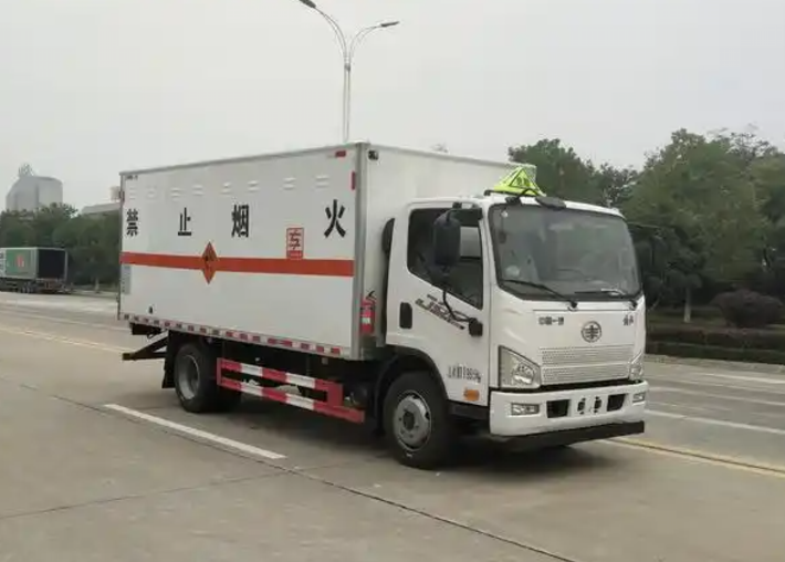 雨湖爆破器材运输车可以上高速吗？