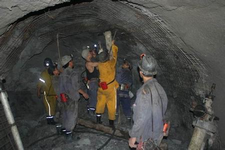 雨湖工程爆破中的危险因素分析以及应对工程爆破危险的措施